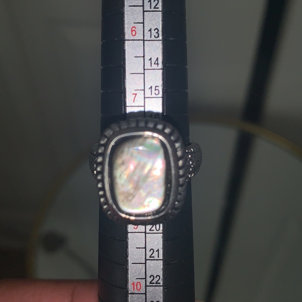 Ladies  Ring - Picture 5 of 5